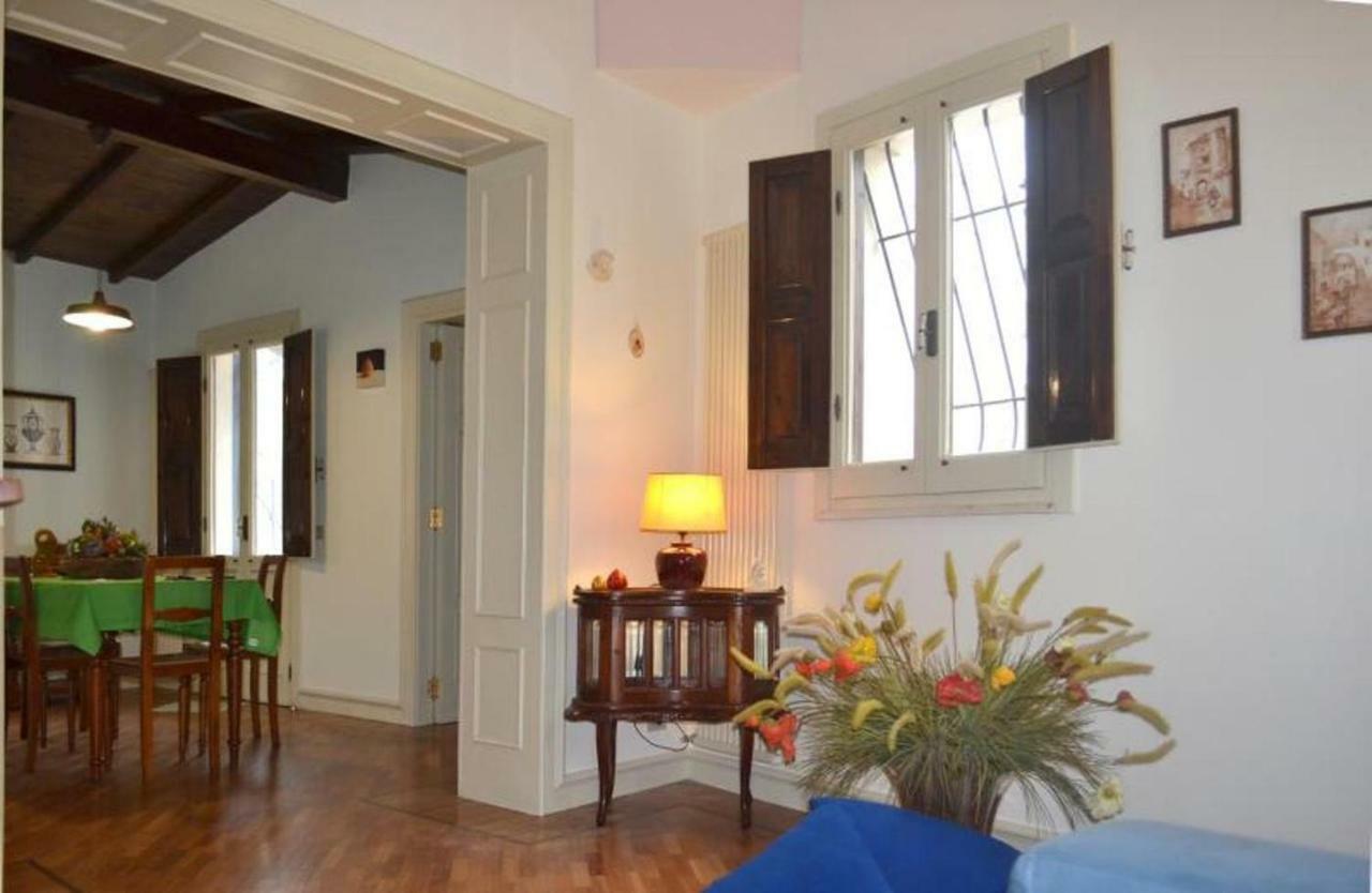 Casa Vacanze Ayroldi Lecce Buitenkant foto